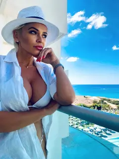 Adiza escort in Dubai