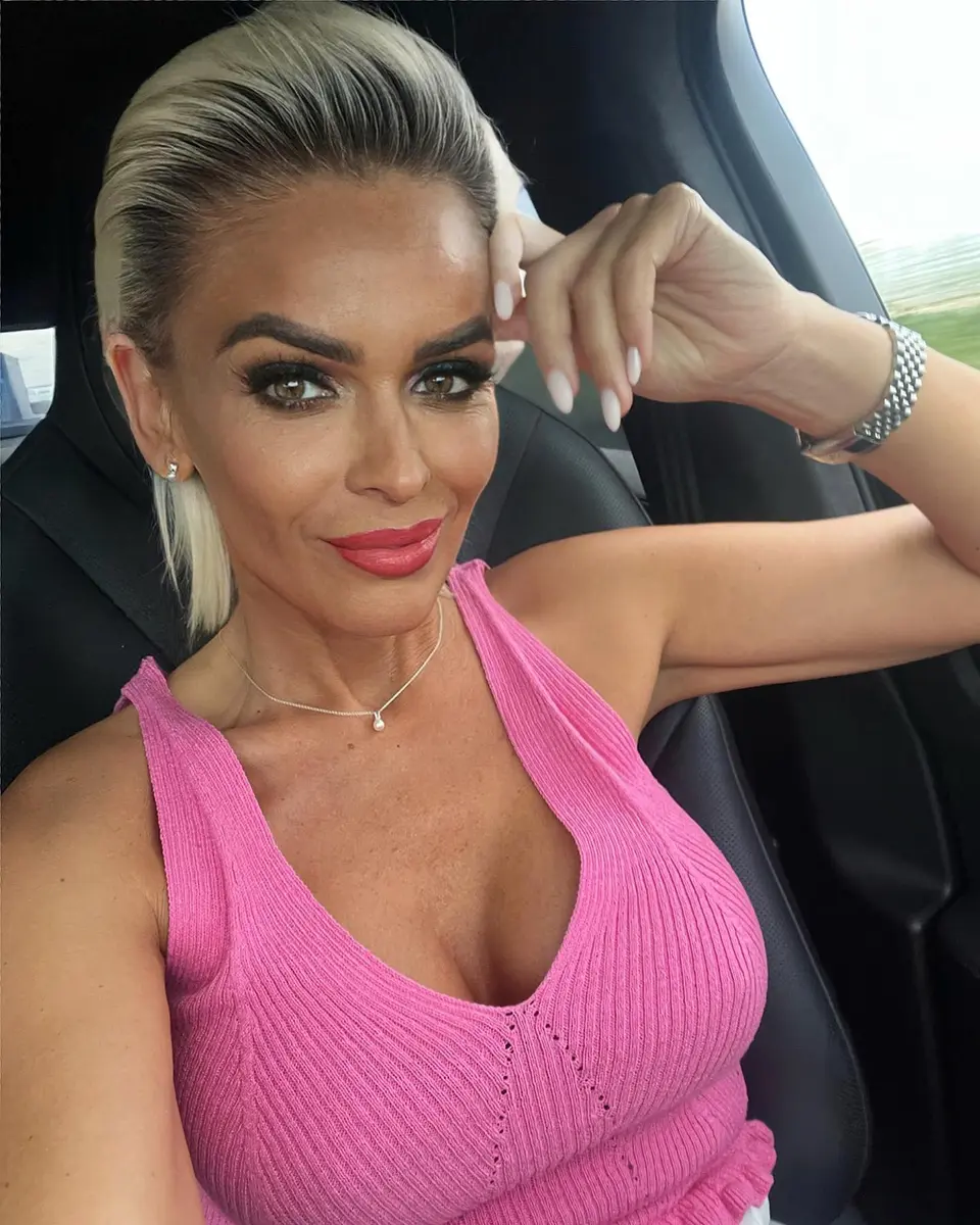 Adiza escort in Dubai