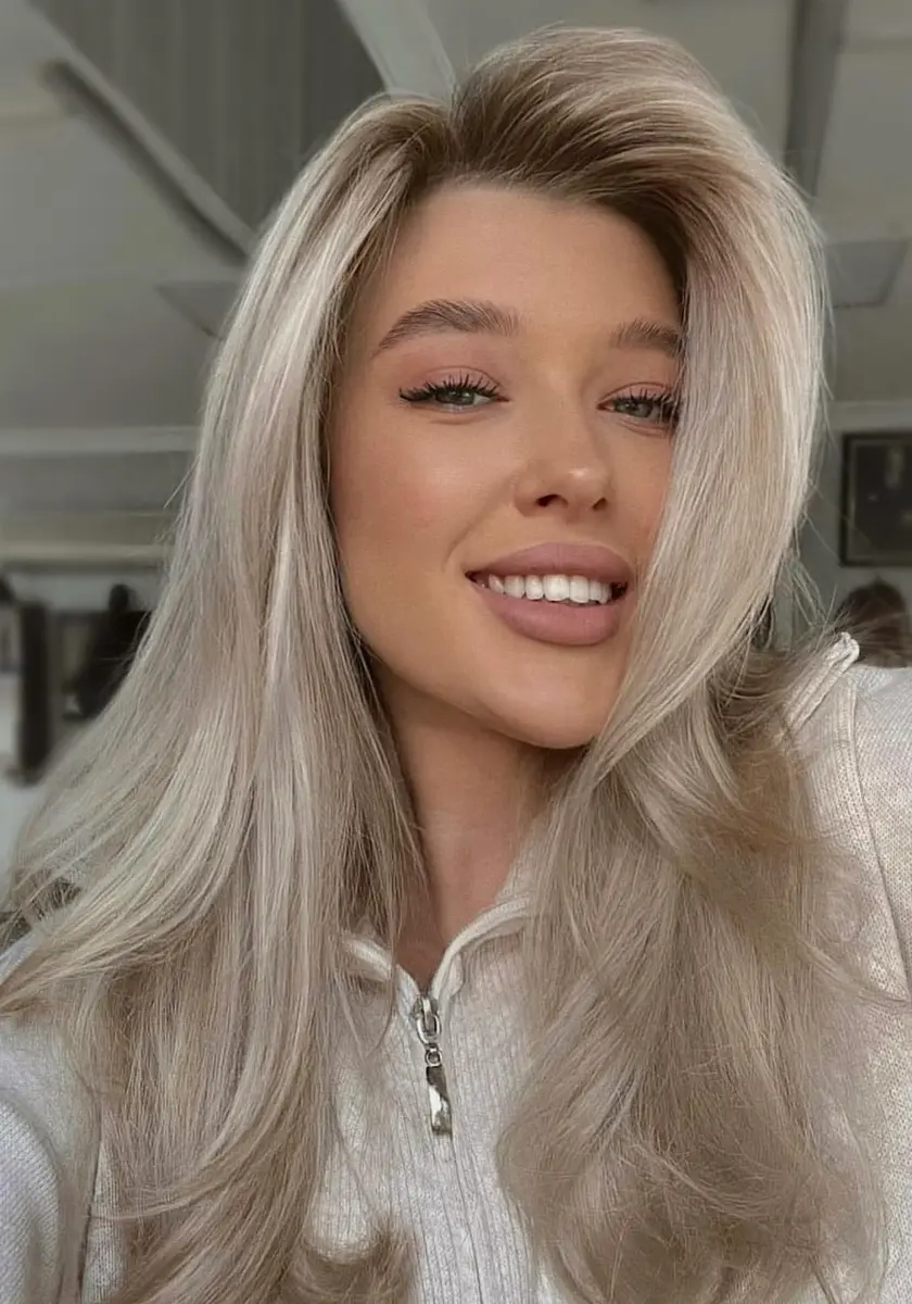 Alana escort in Dubai