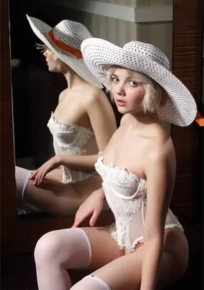 Chloe escort in Dubai