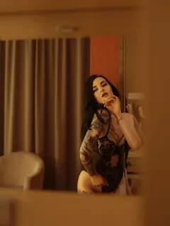 Eva escort in Dubai