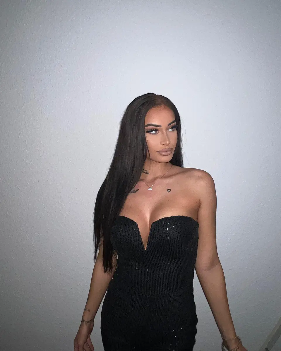 Maja escort in Dubai