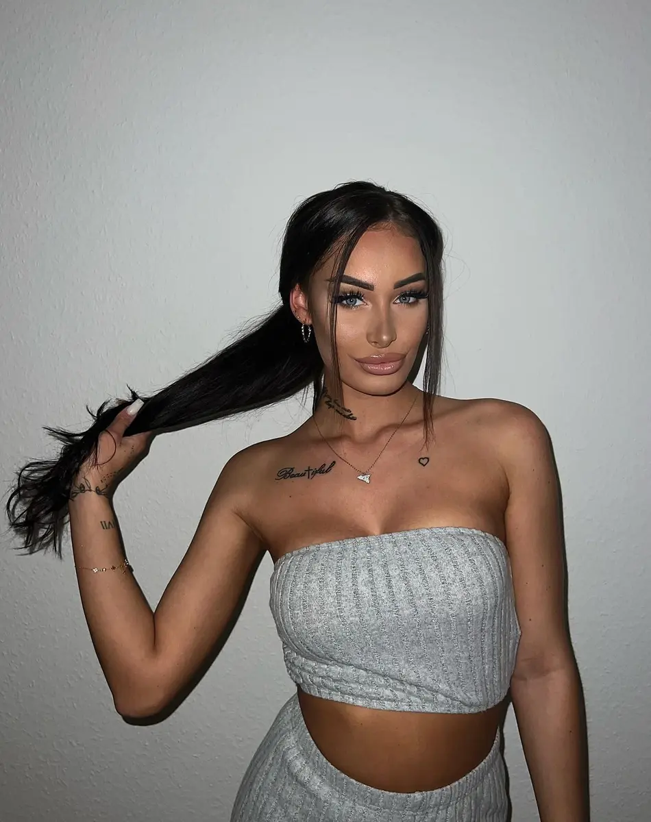 Maja escort in Dubai