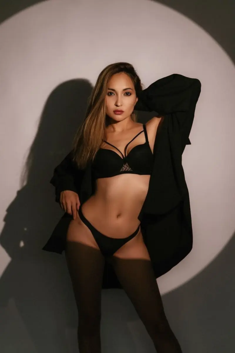 Zarina escort in Dubai
