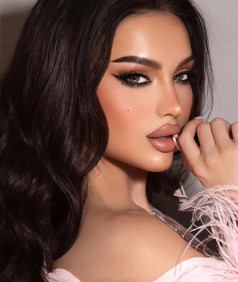 Zorislava escort in Dubai